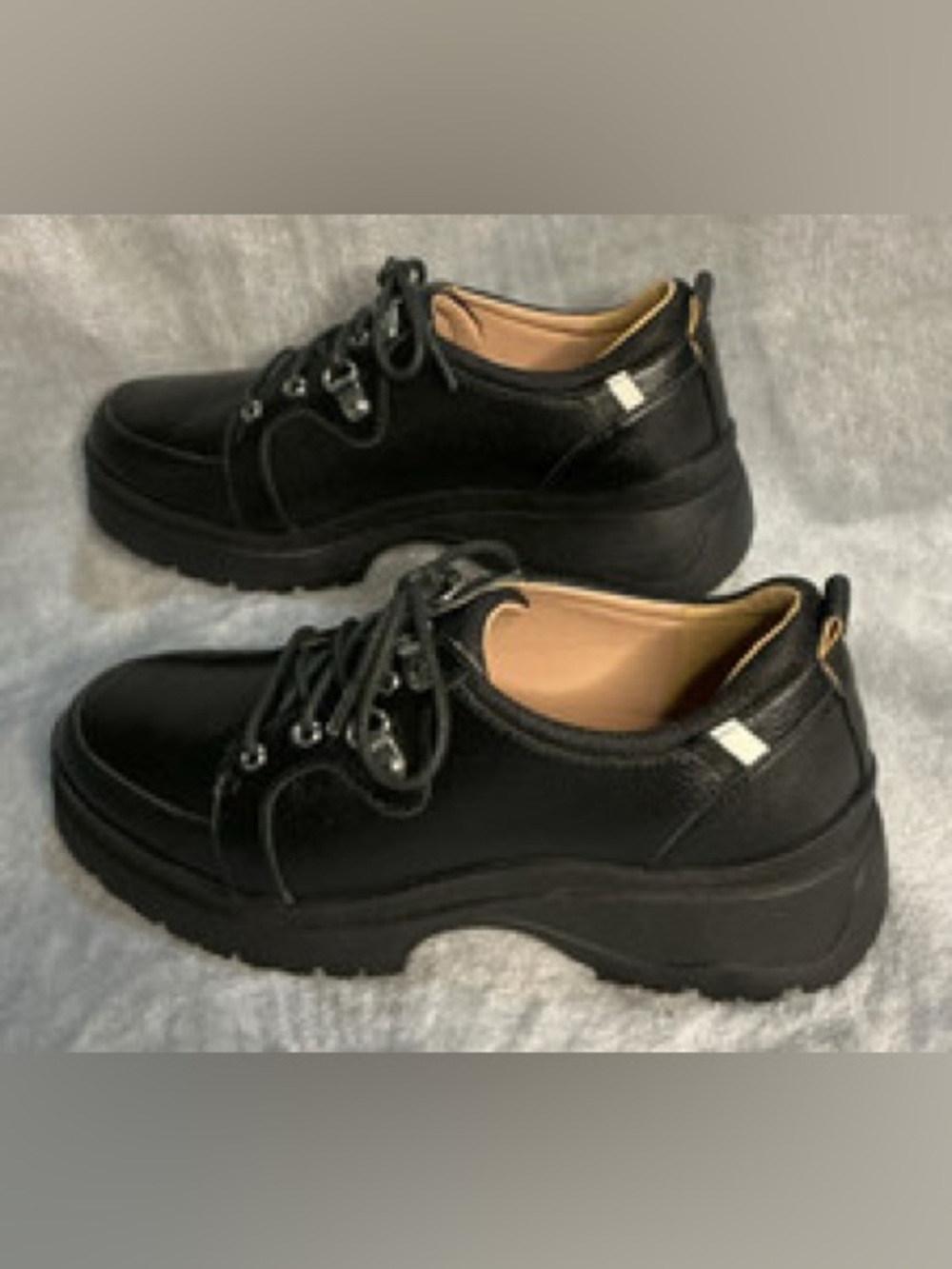 Women’s Linea Paolo Rielo-L lLug Oxfords.  NIB. Size: 9. Retail:$160. Asking:$79